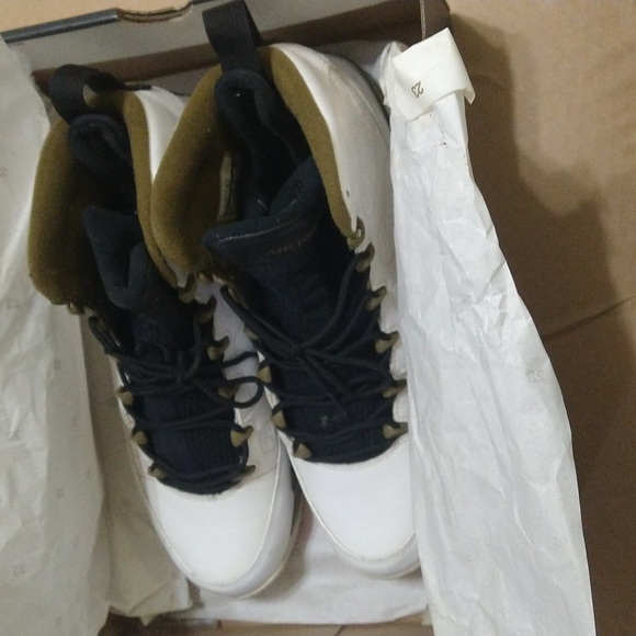 Air Jordans Retro 9s - Picture 7 of 9